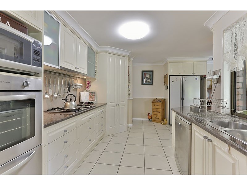 13 Hardy Court, Wilsonton QLD 4350