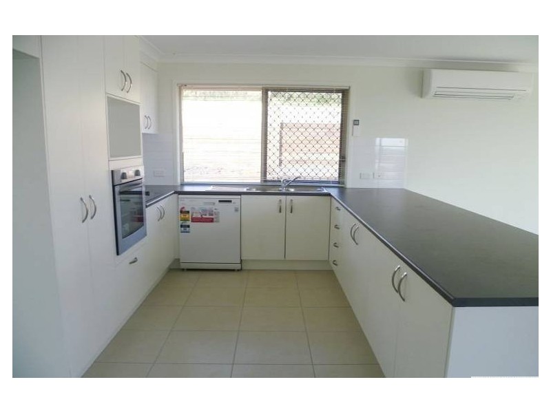 17 Rubie Court, Westbrook QLD 4350