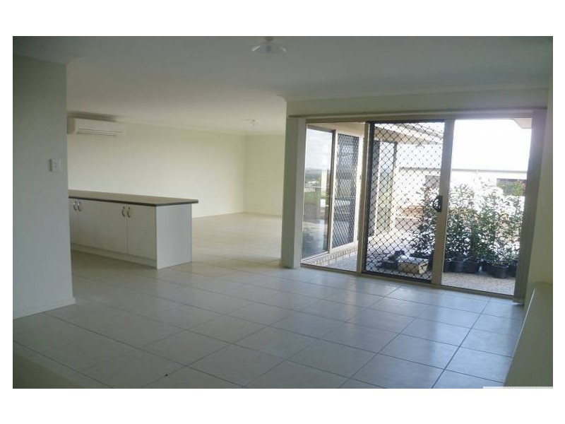 17 Rubie Court, Westbrook QLD 4350