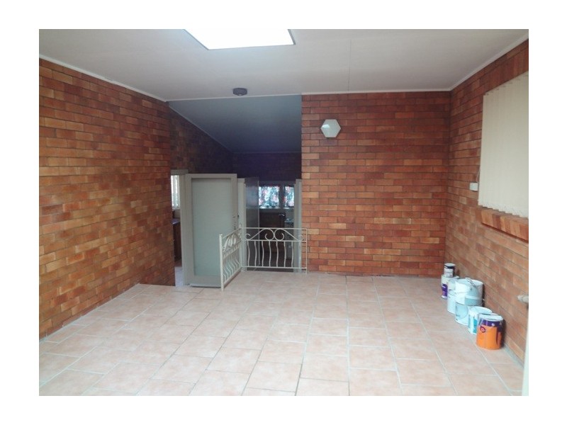6 MCINTYRE STREET, Centenary Heights QLD 4350