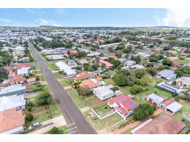 36 Gostwyck Street, Newtown QLD 4350