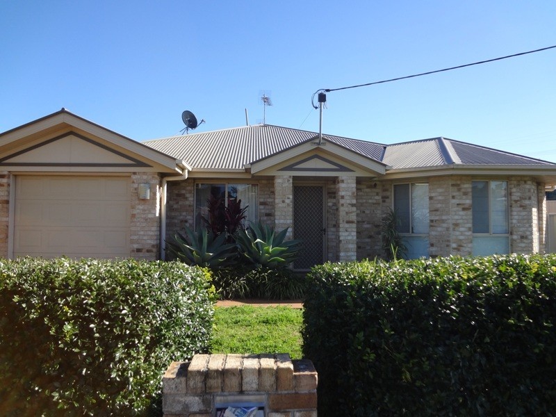 1/61 Luck Street, Drayton QLD 4350