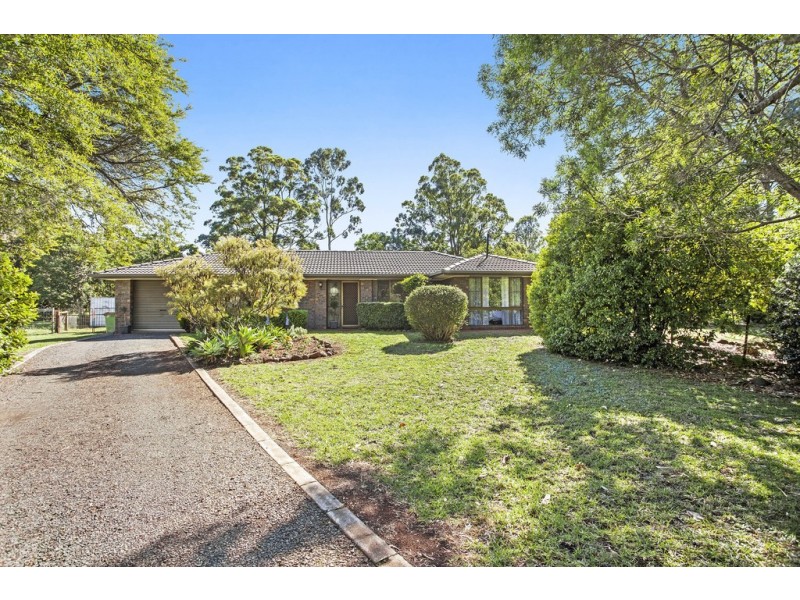 24 Sunray Drive, Highfields QLD 4352