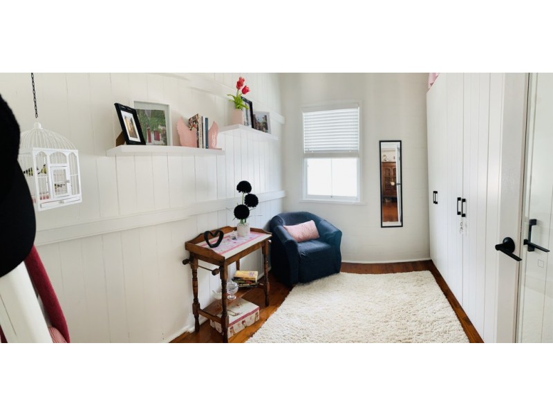 3 Trevethan Street, Mount Lofty QLD 4350