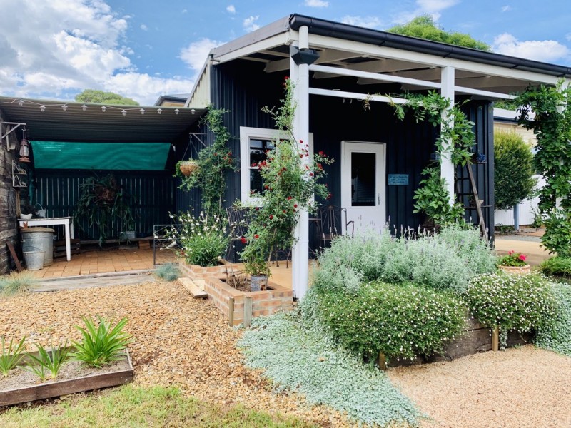 3 Trevethan Street, Mount Lofty QLD 4350