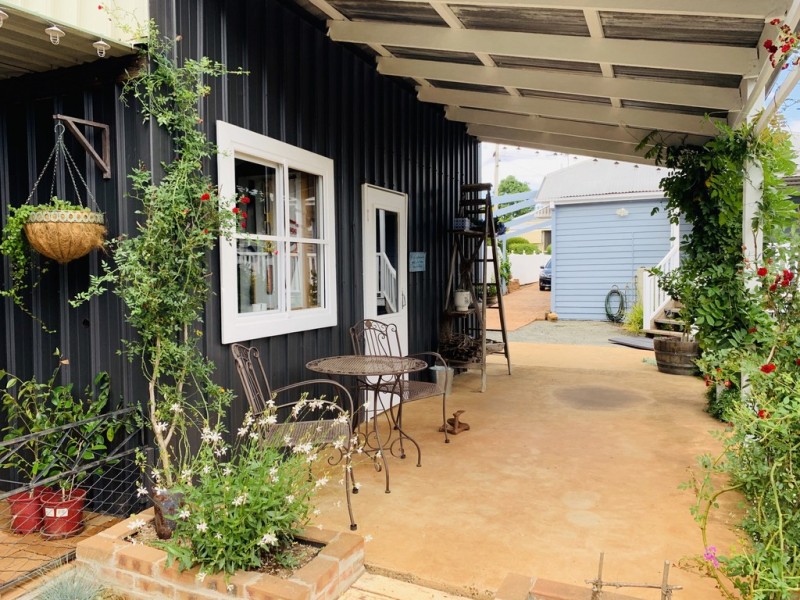 3 Trevethan Street, Mount Lofty QLD 4350