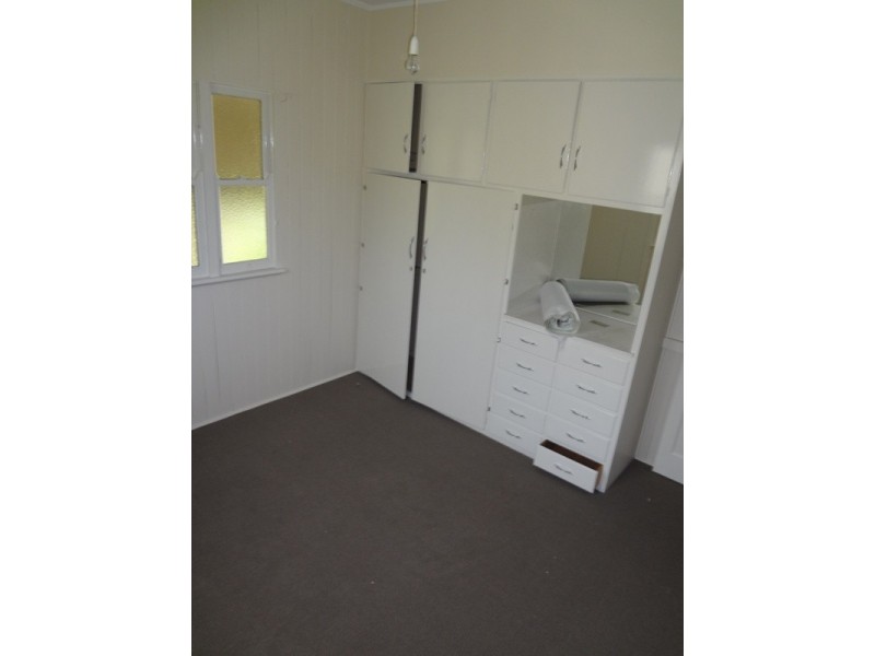 111 Ruthven Street, Harlaxton QLD 4350