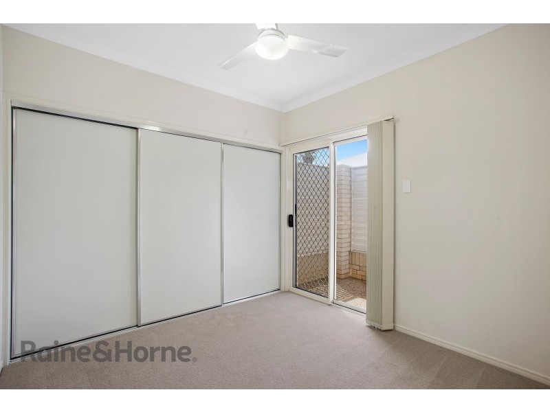 1/21 Sweeney Street, Kearneys Spring QLD 4350