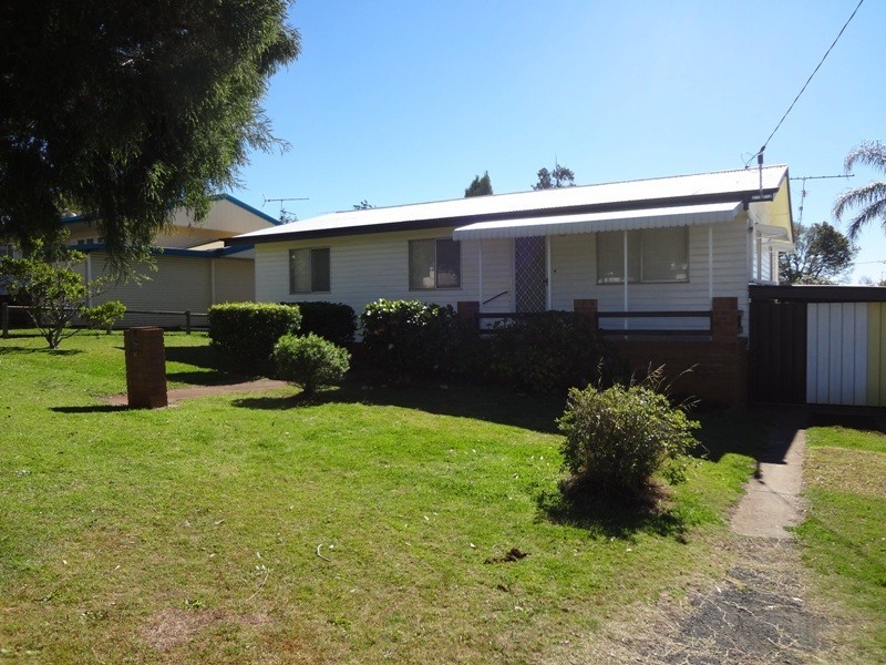 9 McNamara Street, Centenary Heights QLD 4350