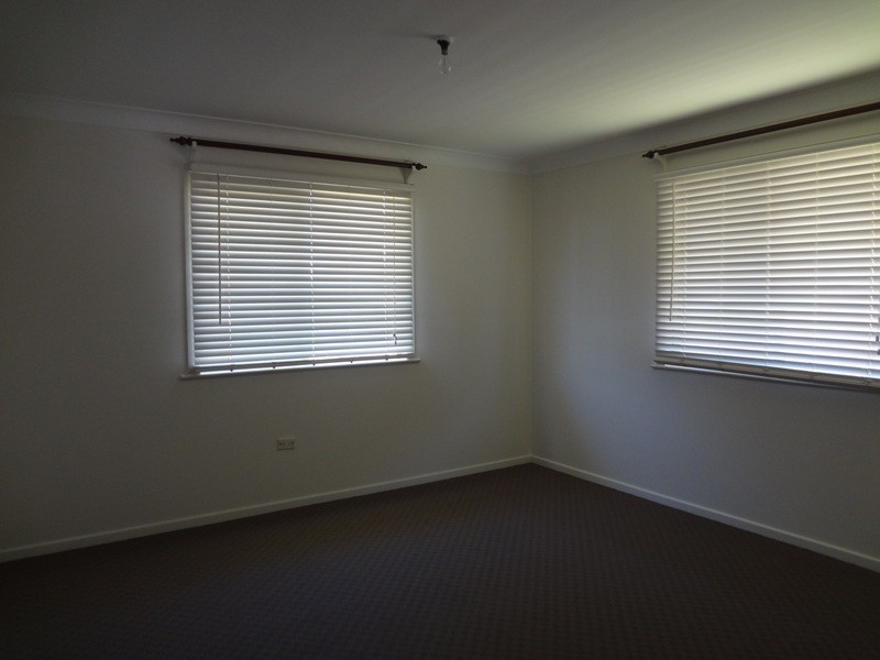 9 McNamara Street, Centenary Heights QLD 4350