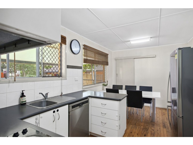 235a Mackenzie Street, Centenary Heights QLD 4350