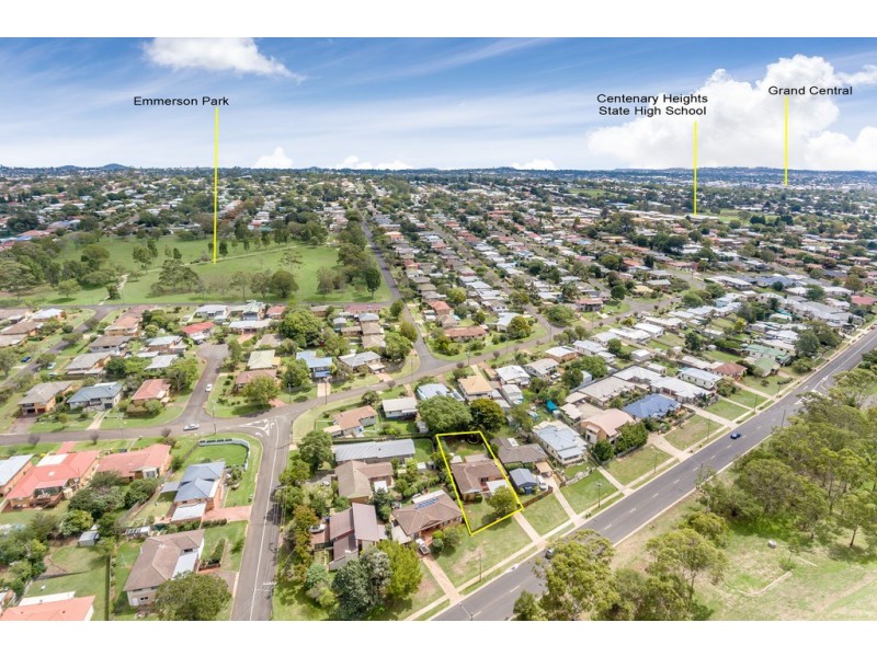 235a Mackenzie Street, Centenary Heights QLD 4350