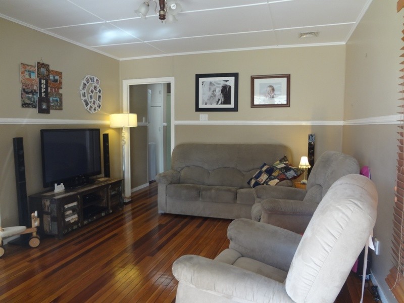 16 Roessler Street, Rangeville QLD 4350