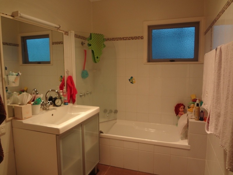 16 Roessler Street, Rangeville QLD 4350