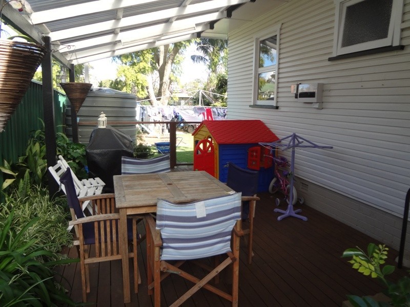 16 Roessler Street, Rangeville QLD 4350