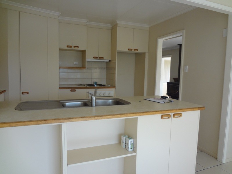 16 Catto Street, Centenary Heights QLD 4350