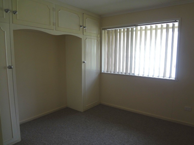 16 Catto Street, Centenary Heights QLD 4350