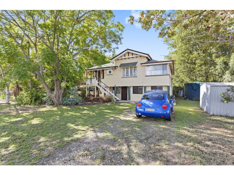 32 School Street, Helidon QLD 4344