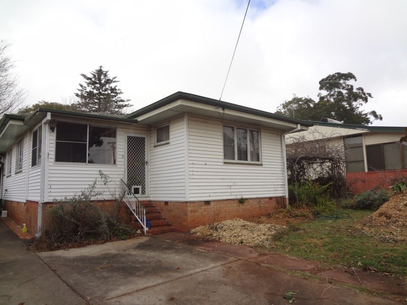 42 Bass Street, Centenary Heights QLD 4350