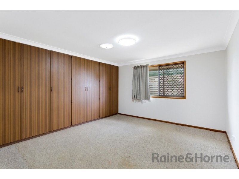 3 Orchid Street, Centenary Heights QLD 4350