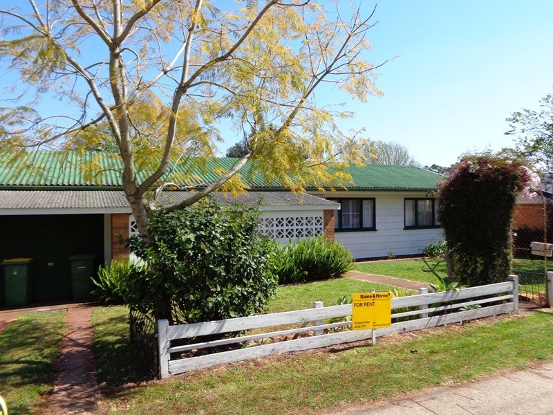 785 Ruthven Street, South Toowoomba QLD 4350