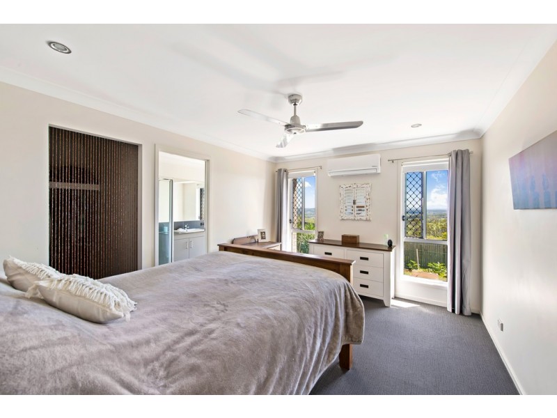 27 Sanctuary Drive, Cranley QLD 4350