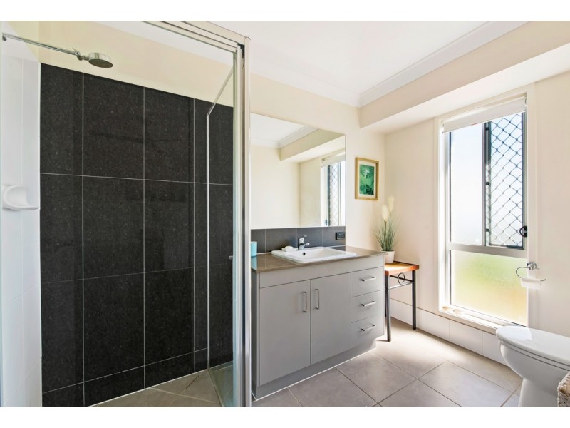 27 Sanctuary Drive, Cranley QLD 4350