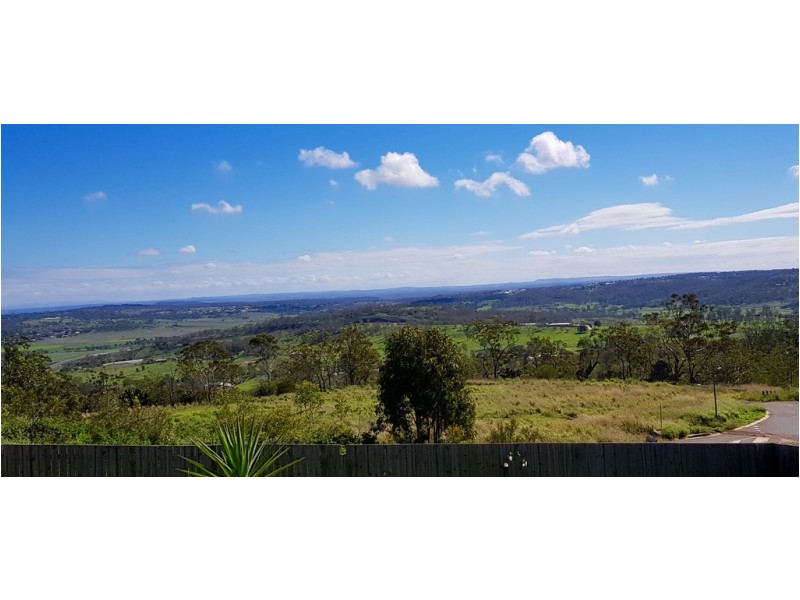 27 Sanctuary Drive, Cranley QLD 4350