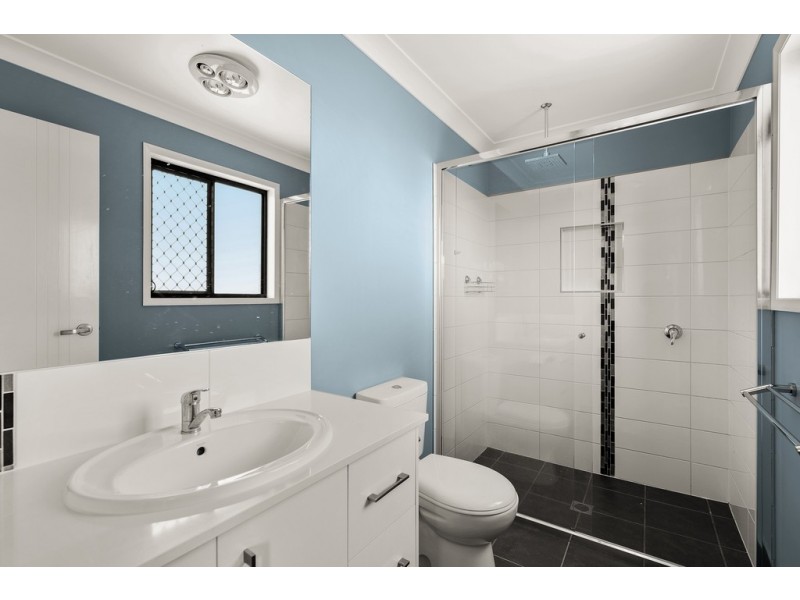 34 Shelby Street, Glenvale QLD 4350