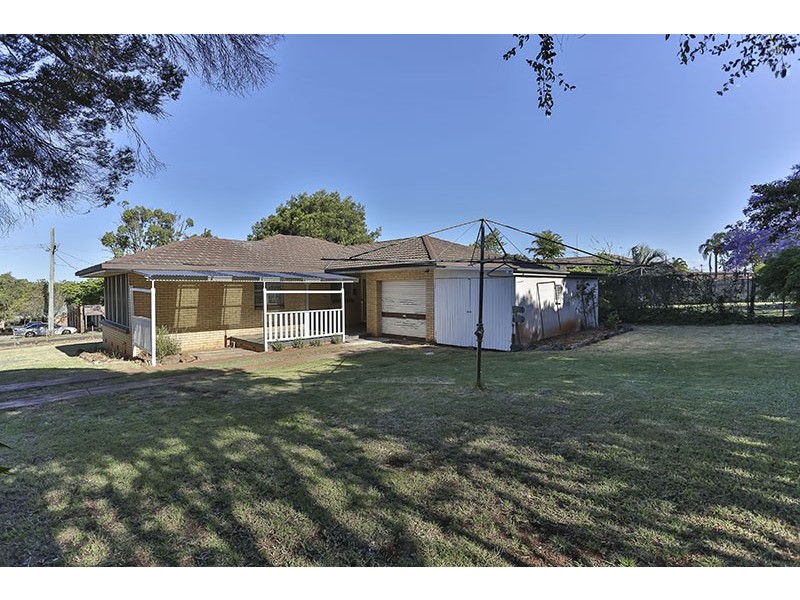 49 Noll Street, Kearneys Spring QLD 4350