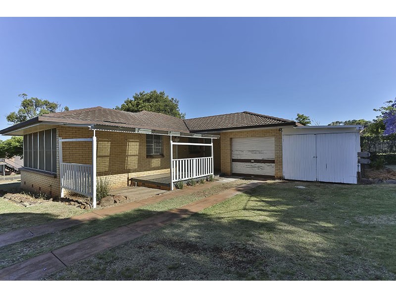 49 Noll Street, Kearneys Spring QLD 4350