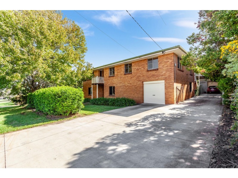 9 Tracey Street, Rangeville QLD 4350