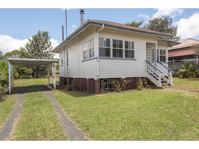 8 Sheehan Street, South Toowoomba QLD 4350