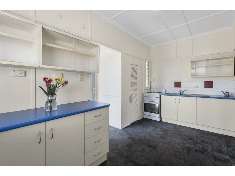 8 Sheehan Street, South Toowoomba QLD 4350
