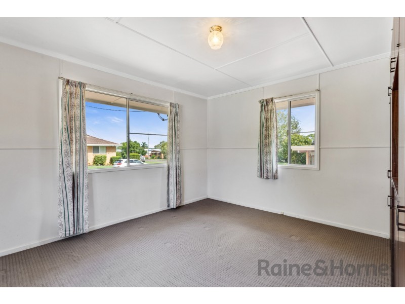7 McIntyre Street, Centenary Heights QLD 4350