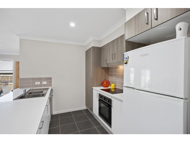 71 Barlow Street, Cranley QLD 4350