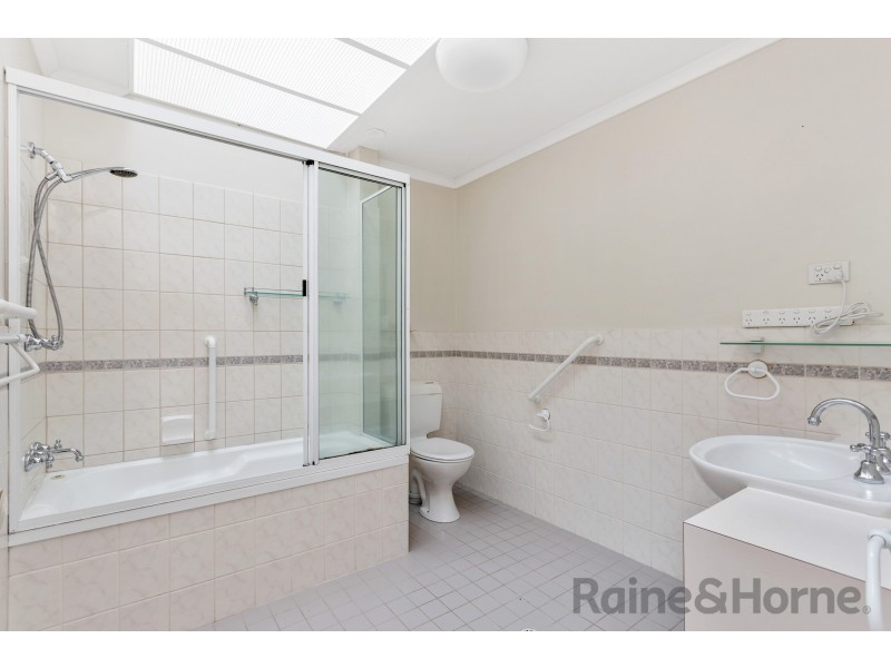 3/328 Hume Street, Centenary Heights QLD 4350