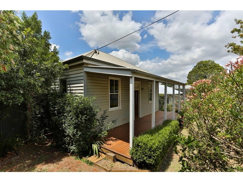 10 Gowrie Street, Toowoomba City QLD 4350