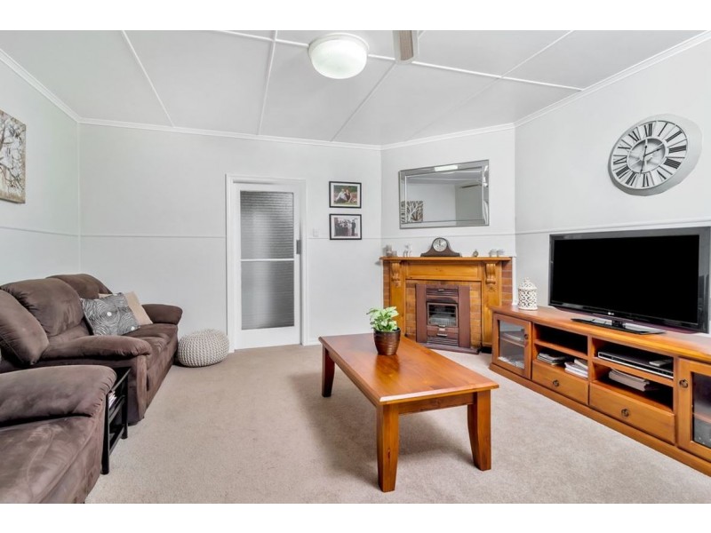 15 Rosina Street, Newtown QLD 4350