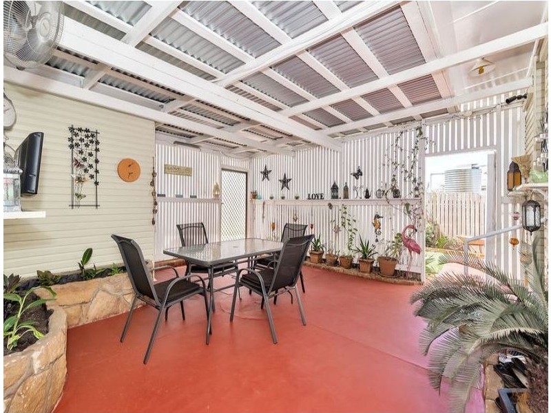 15 Rosina Street, Newtown QLD 4350