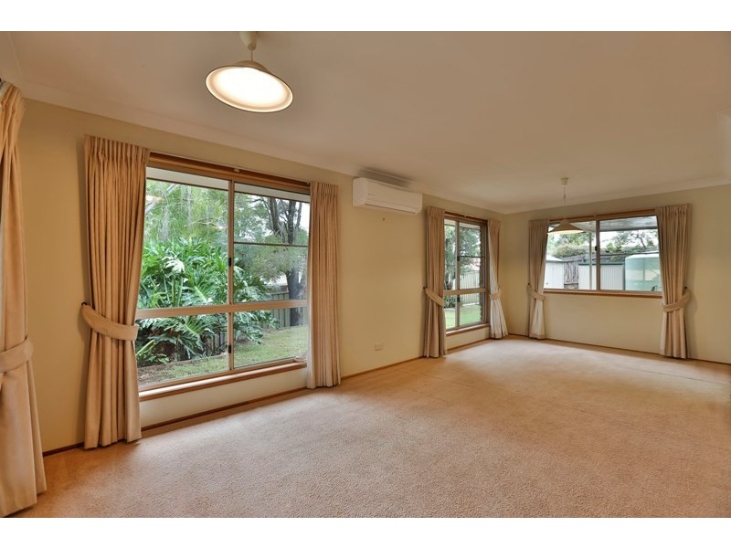 4 Zoe Court, Centenary Heights QLD 4350