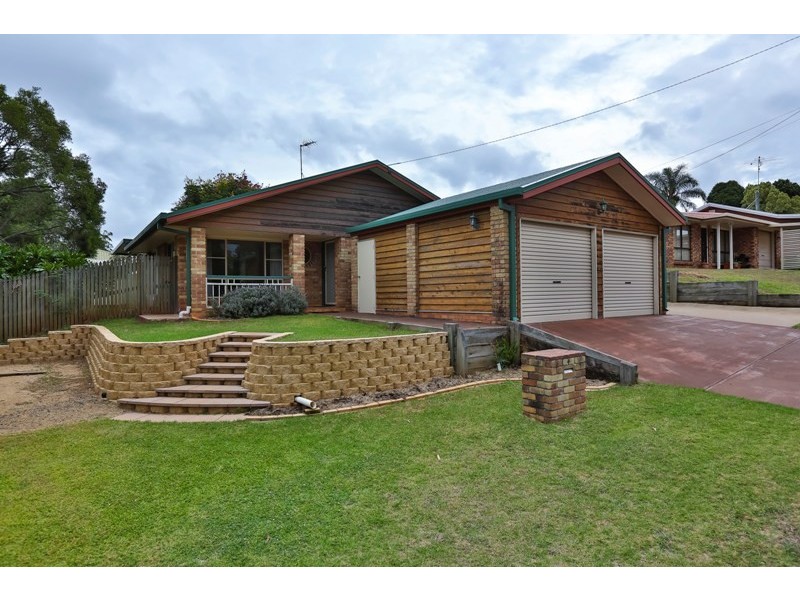 4 Zoe Court, Centenary Heights QLD 4350