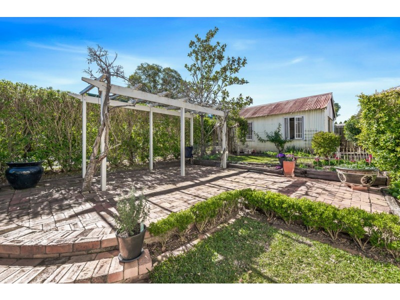 7 Kent Street, East Toowoomba QLD 4350