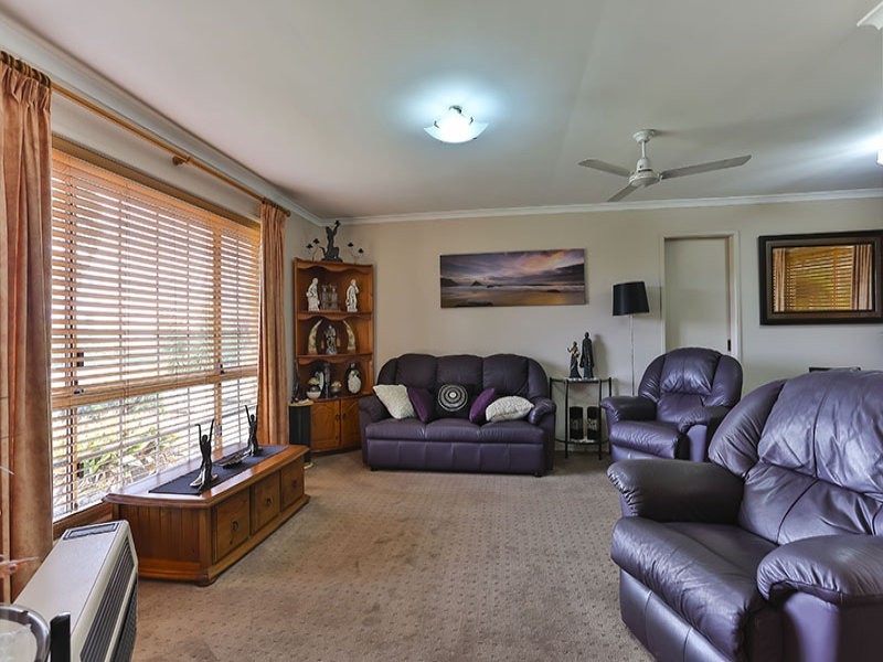 23 Armstrong Street, Wilsonton QLD 4350