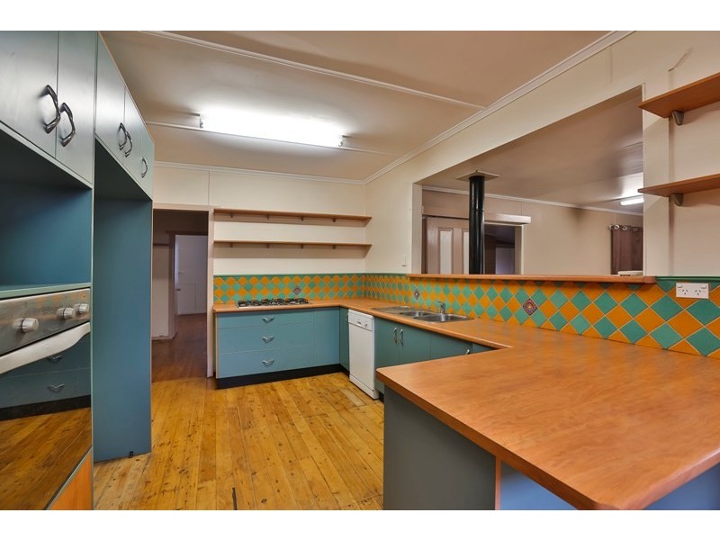 1 McLeish Street, Harristown QLD 4350