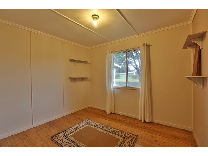 1 McLeish Street, Harristown QLD 4350