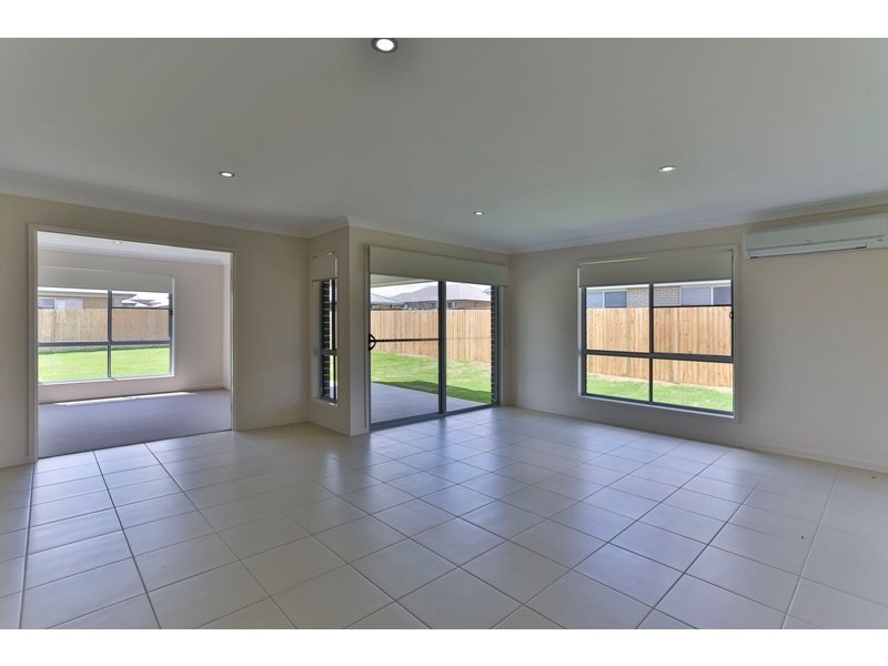 15 McIntosh Street, Westbrook QLD 4350