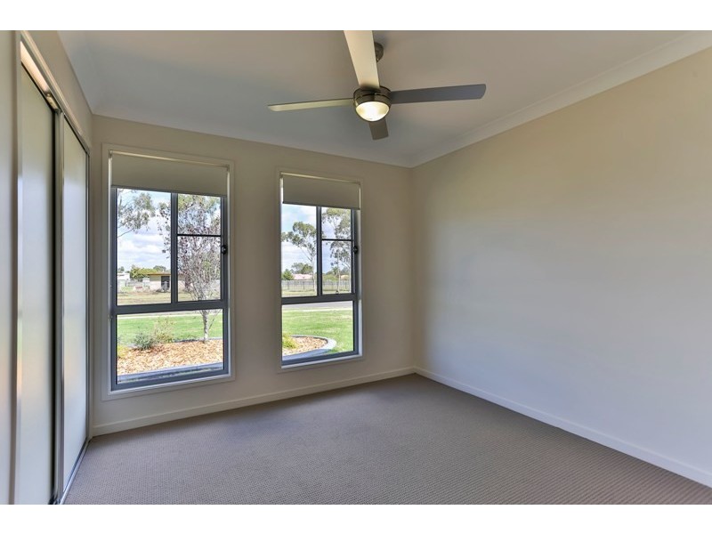 15 McIntosh Street, Westbrook QLD 4350