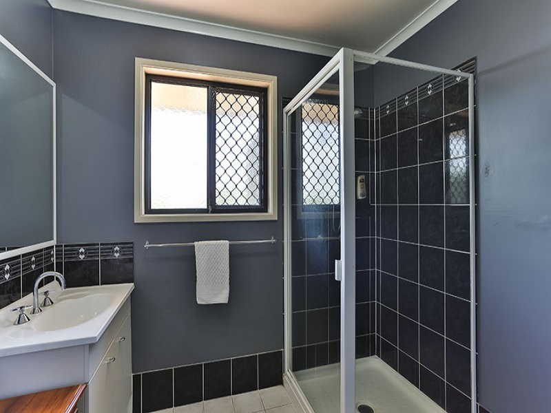 13 Batch Court, Harristown QLD 4350