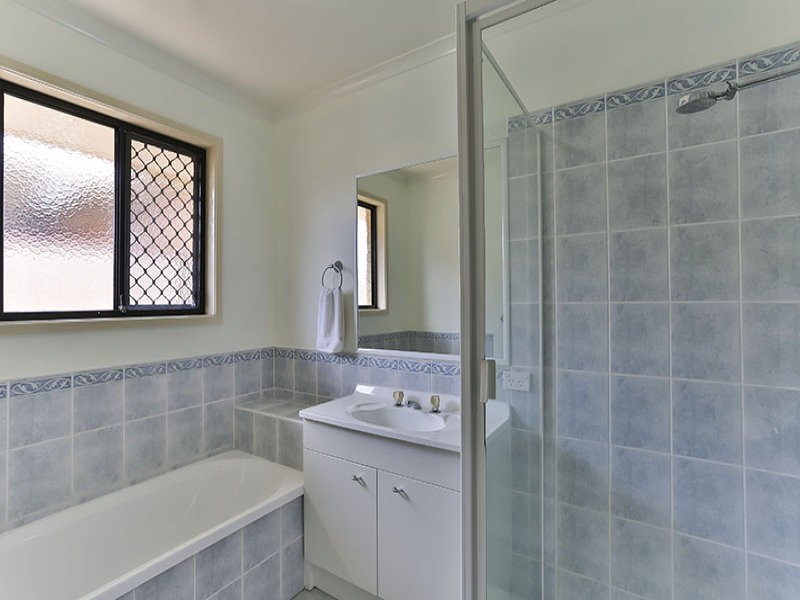 13 Batch Court, Harristown QLD 4350